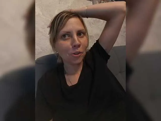 OpheliaVyx – webcam model profile photo Image 13