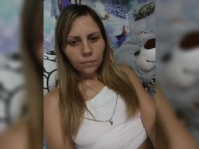 OpheliaVyx – webcam model profile photo Image 17