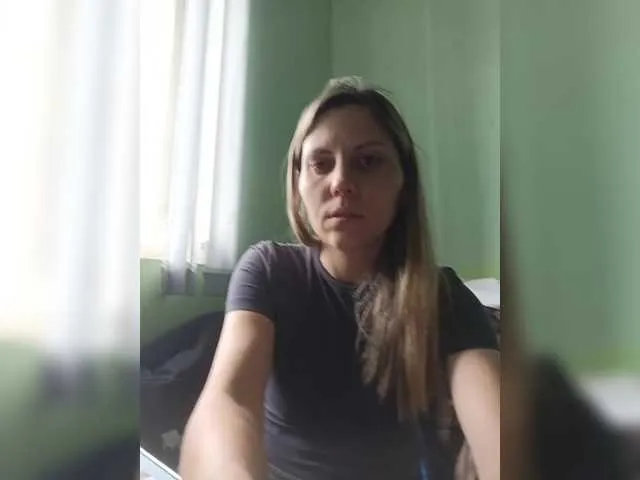 OpheliaVyx – webcam model profile photo Image 6