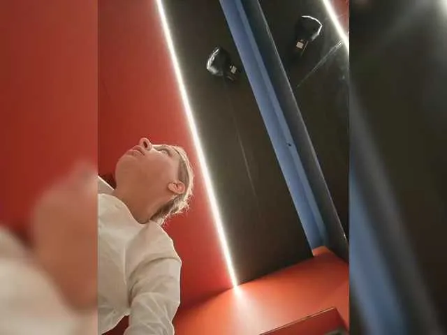 VioletchelseaBabesatation – webcam model profile photo Image 14