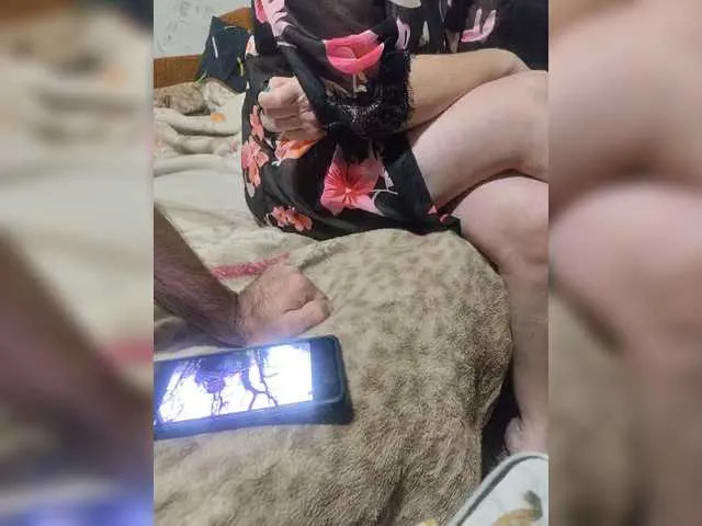 Hotforunow – webcam model profile photo Image 12