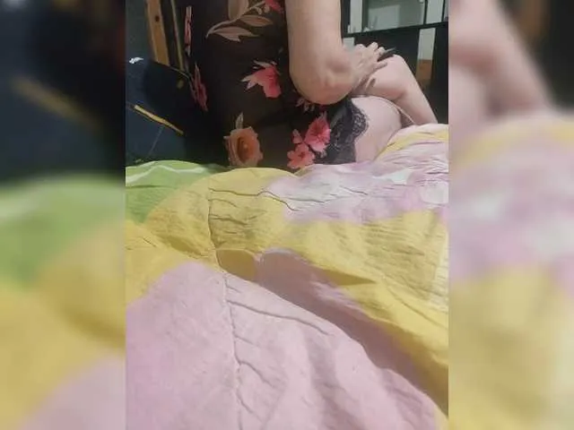 Hotforunow – webcam model profile photo Image 4