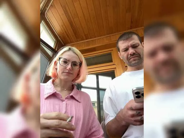 LoraDevine – webcam model profile photo Image 10