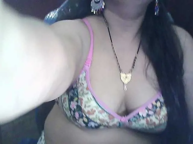 ambar-hiills – webcam model profile photo Image 12