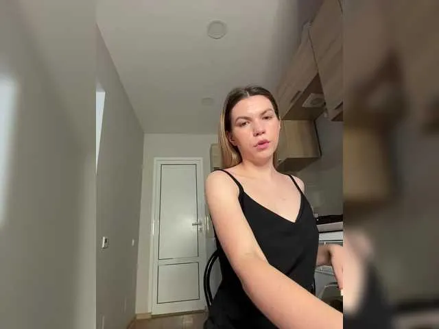 Loli_Belle – webcam model profile photo Image 2