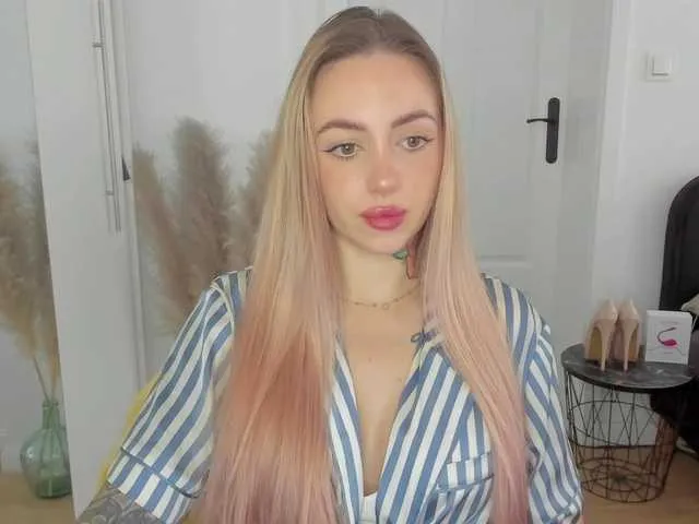 BabeBeth40 – webcam model profile photo Image 13