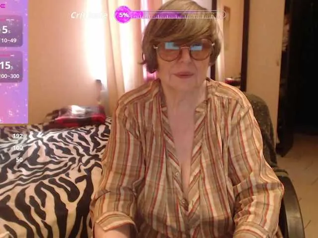 roouse – webcam model profile photo Image 9