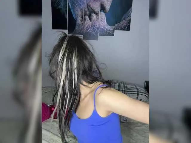 Loli_Belle – webcam model profile photo Image 3