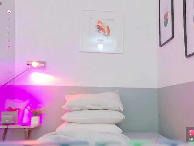 MarilynRainbow – webcam model profile photo Image 3