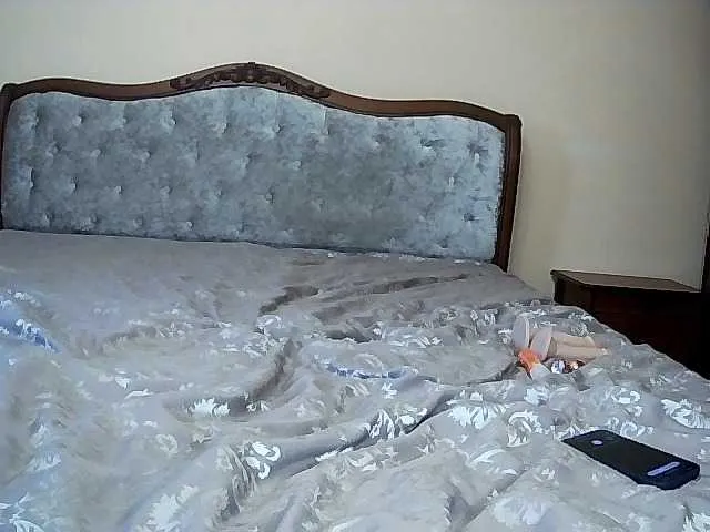 Wow-Eva – webcam model profile photo Image 4