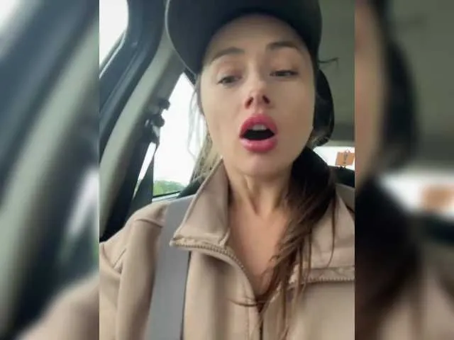 gravebabyxo – webcam model profile photo Image 3