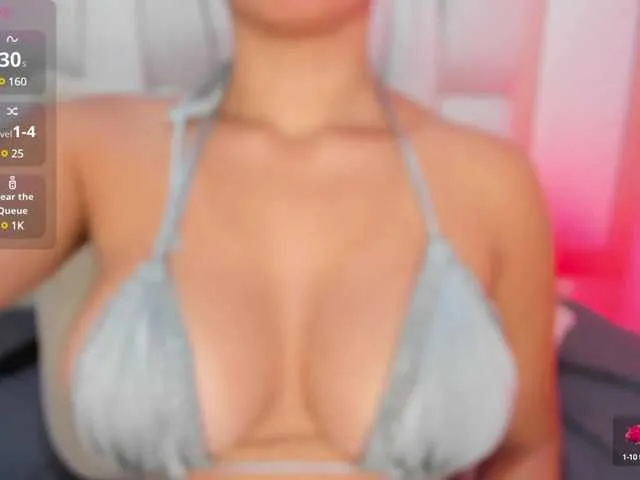 LoraDevine – webcam model profile photo Image 8