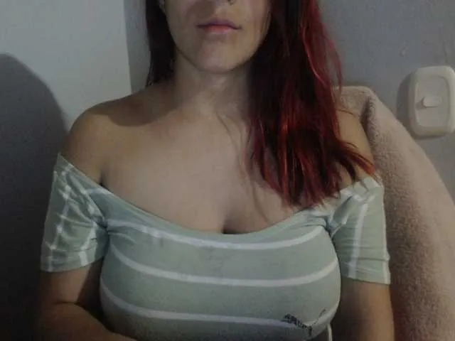 LorrySkye – webcam model profile photo Image 2