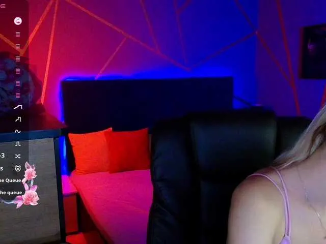 BlondeScarlettx – webcam model profile photo Image 11