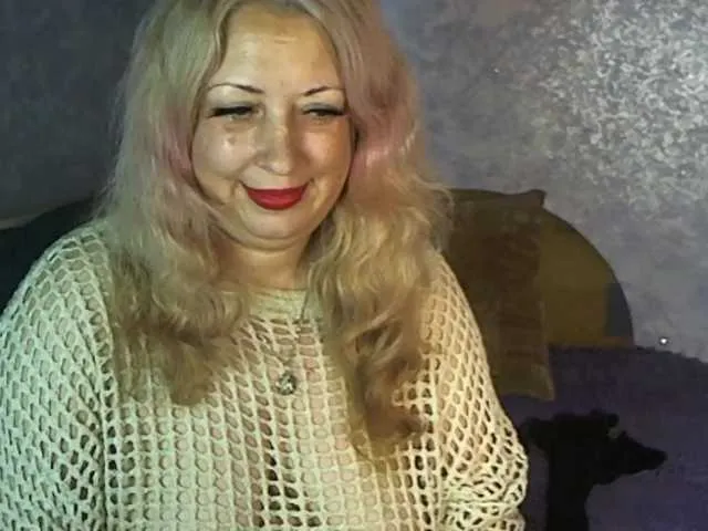 BlondeScarlettx – webcam model profile photo Image 15