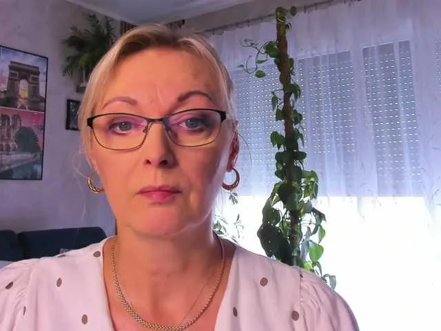 00hottits1991 – webcam model profile photo Image 19