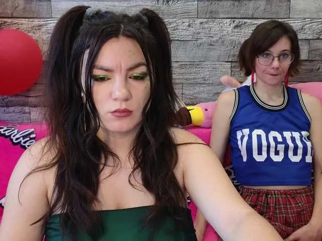 British_EmJess – webcam model profile photo Image 10