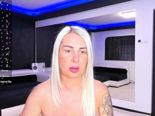 SusyBlair – webcam model profile photo Image 6