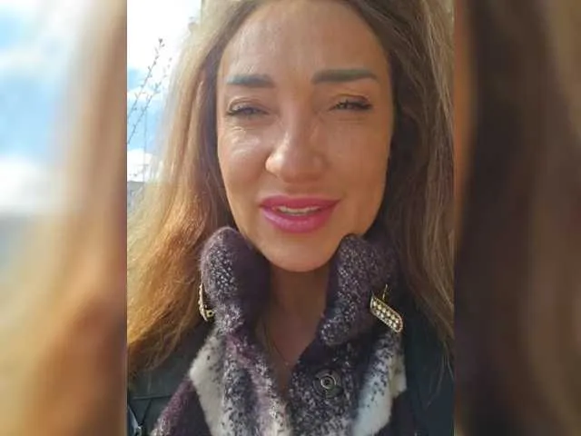 GlamGran – webcam model profile photo Image 4