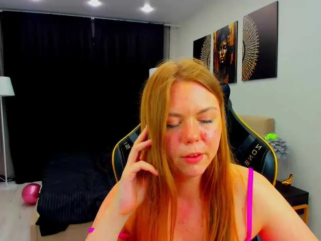 SusyBlair – webcam model profile photo Image 2