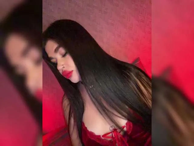 Libely – webcam model profile photo Image 10