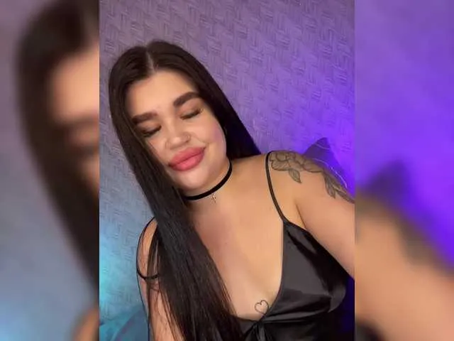 Libely – webcam model profile photo Image 11