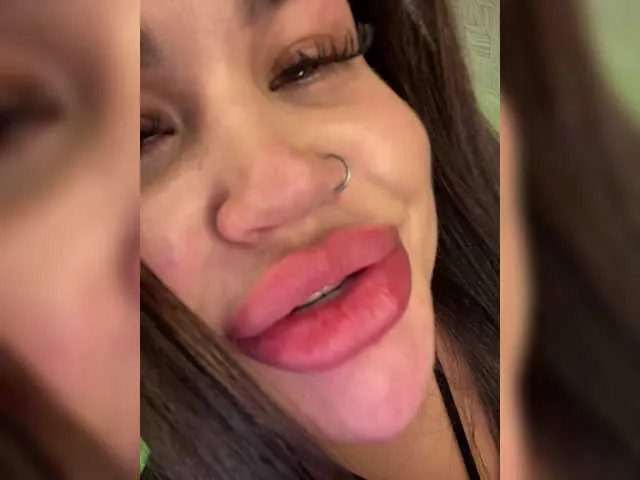 Libely – webcam model profile photo Image 19