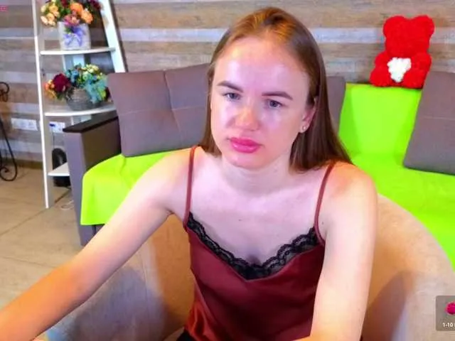 British_EmJess – webcam model profile photo Image 9