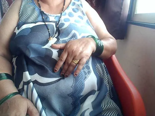 SilviaPastori – webcam model profile photo Image 11