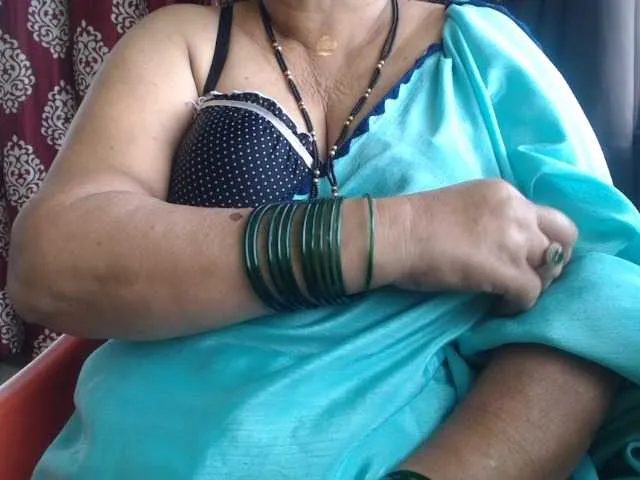 SilviaPastori – webcam model profile photo Image 5