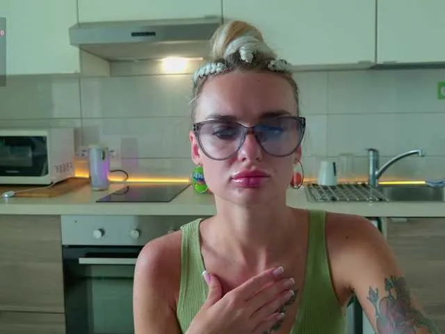 TearPrincess – webcam model profile photo Image 10