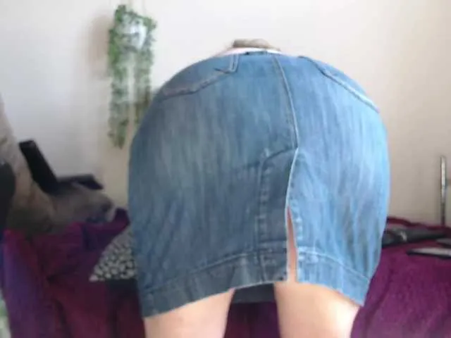 BlondeScarlettx – webcam model profile photo Image 4