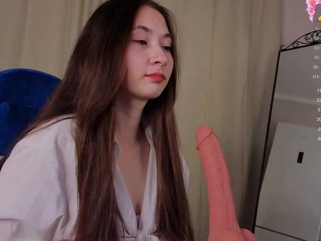 Feramonaa – webcam model profile photo Image 14