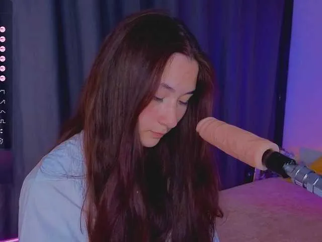 Feramonaa – webcam model profile photo Image 6