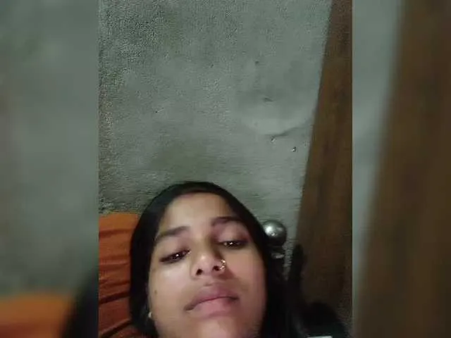 Loli_Belle – webcam model profile photo Image 15