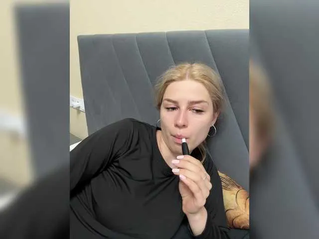 VioletchelseaBabesatation – webcam model profile photo Image 2