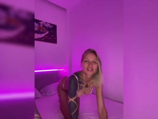 blondeambitionnn – webcam model profile photo Image 5