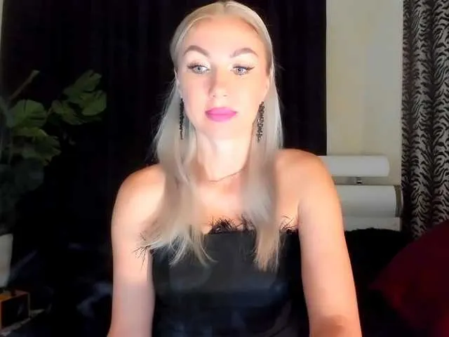 JuliaQuin – webcam model profile photo Image 10