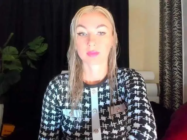 JuliaQuin – webcam model profile photo Image 12