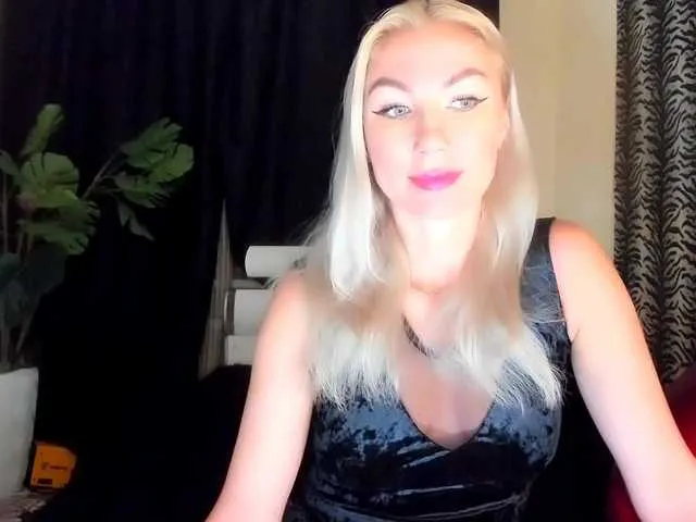 JuliaQuin – webcam model profile photo Image 13