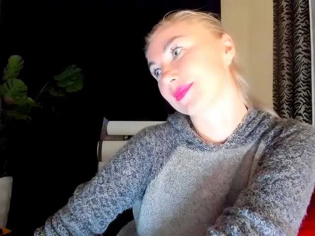 JuliaQuin – webcam model profile photo Image 14