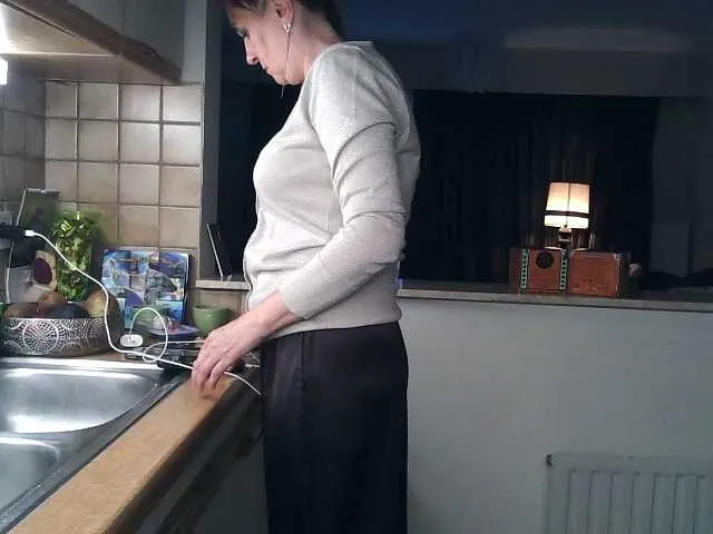 SquirtleBabyy – webcam model profile photo Image 2