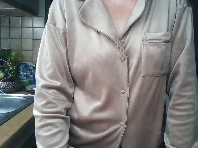 SquirtleBabyy – webcam model profile photo Image 4