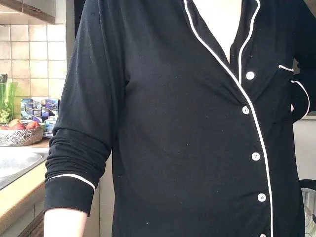 SquirtleBabyy – webcam model profile photo Image 8