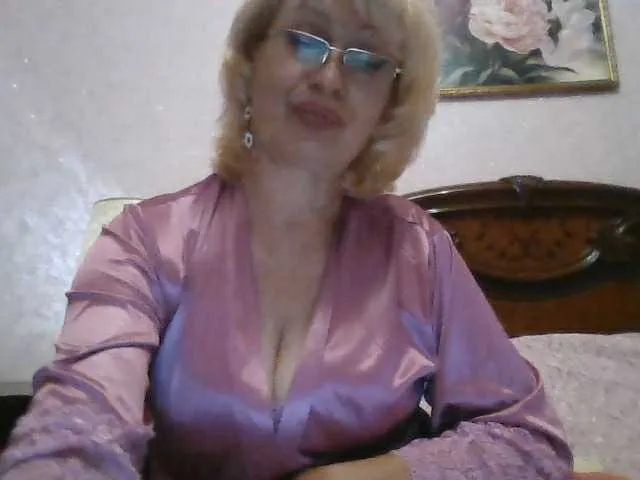BlondeScarlettx – webcam model profile photo Image 15