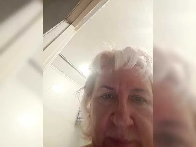 SusyBlair – webcam model profile photo Image 2