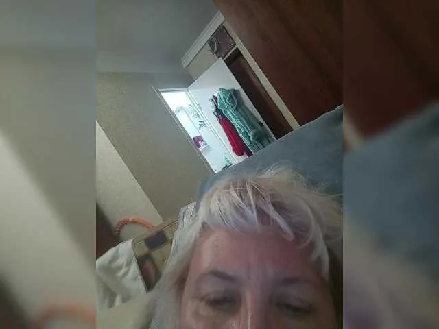 SusyBlair – webcam model profile photo Image 3