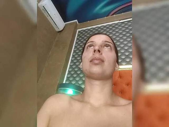 blondeambitionnn – webcam model profile photo Image 13