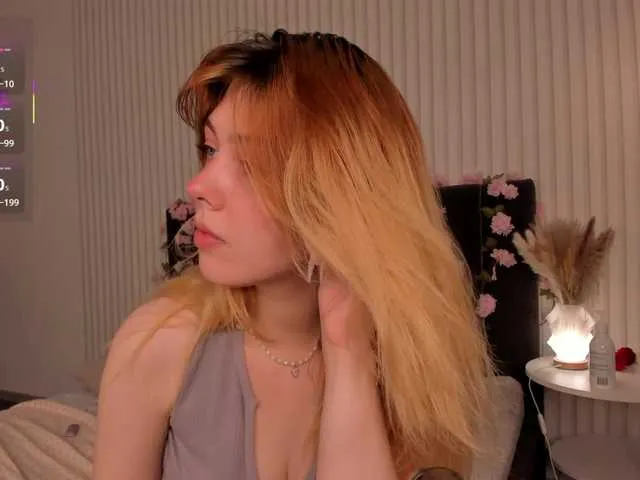 LorrySkye – webcam model profile photo Image 11