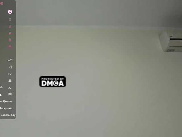 KrissyQueen – webcam model profile photo Image 15